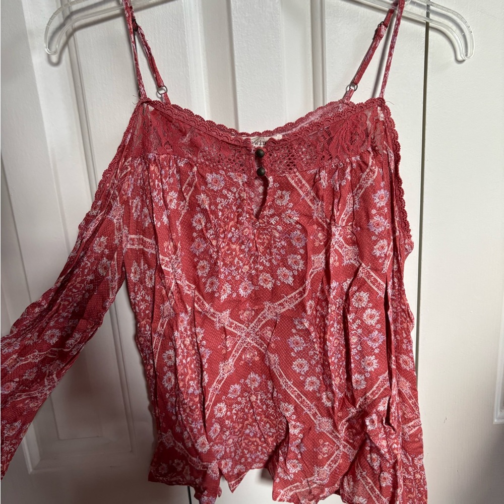 Rewind Red Floral Blouse with Lace Accents